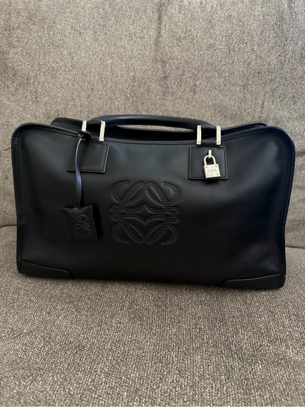 Loewe Amazona 36 — Black Smooth Leather, Silver Hardware